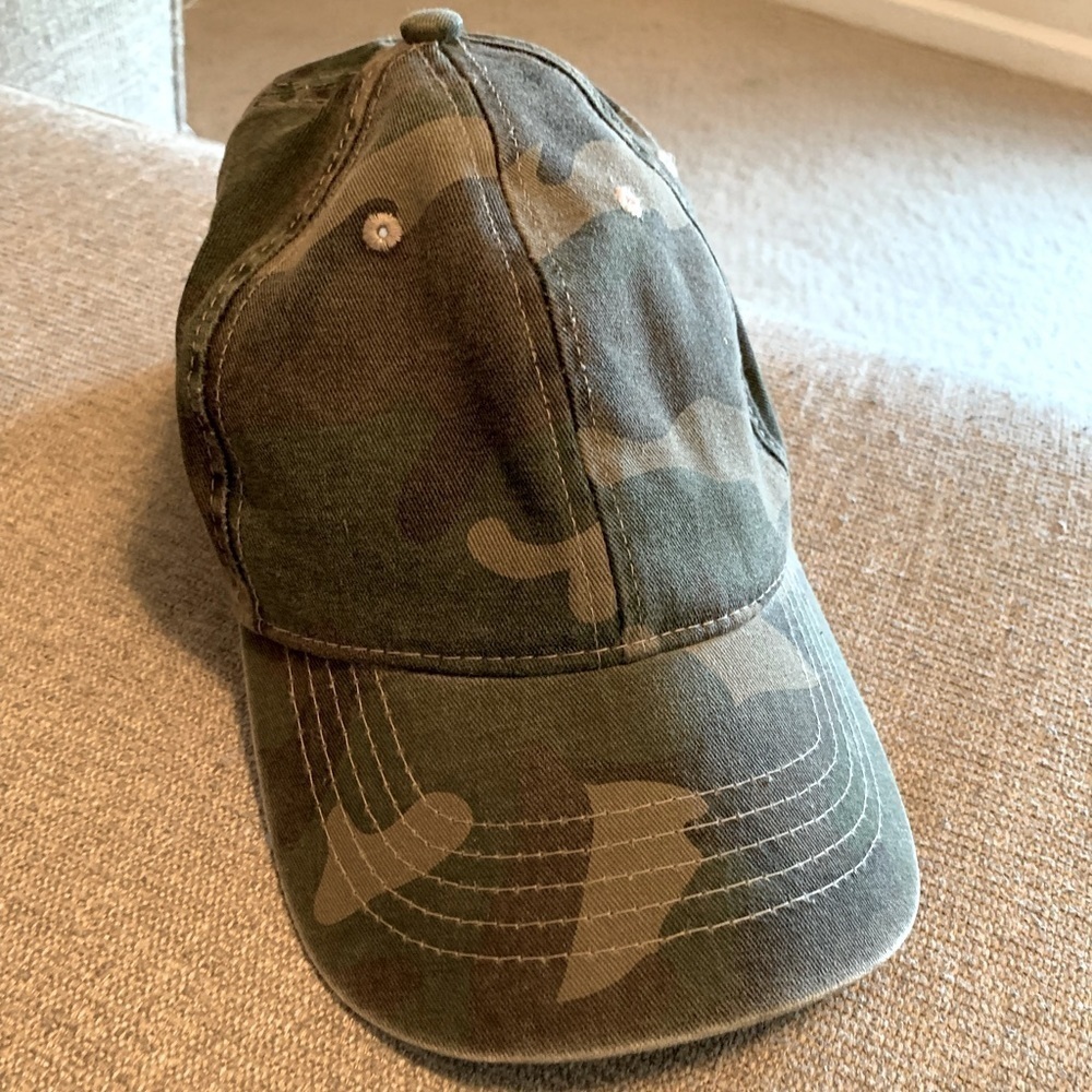 Camo baseball hat